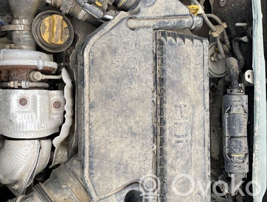 Peugeot Bipper Obudowa filtra powietrza 