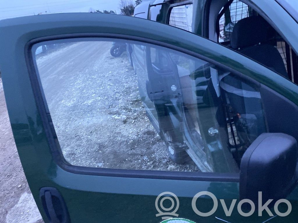 Peugeot Bipper Szyba drzwi przednich 