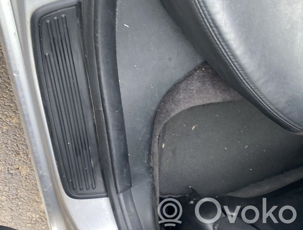 Honda Accord Gumowa uszczelka drzwi tylnych / na karoserii 