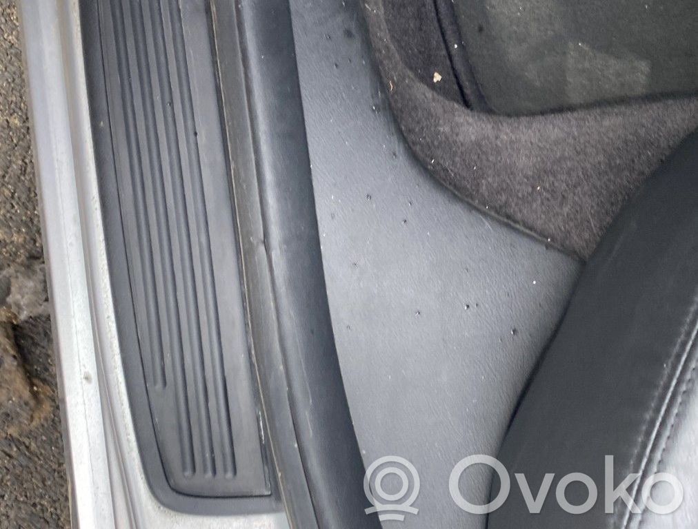 Gumowa uszczelka drzwi tylnych / na karoserii   72865SEA033