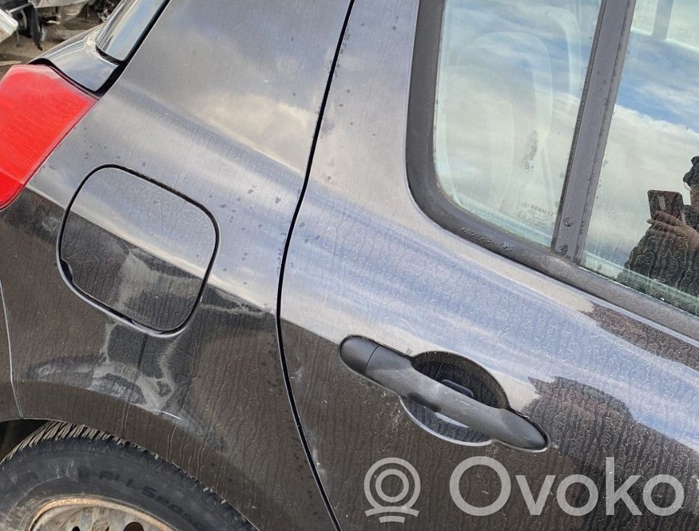 Renault Clio III Panel lateral trasero 