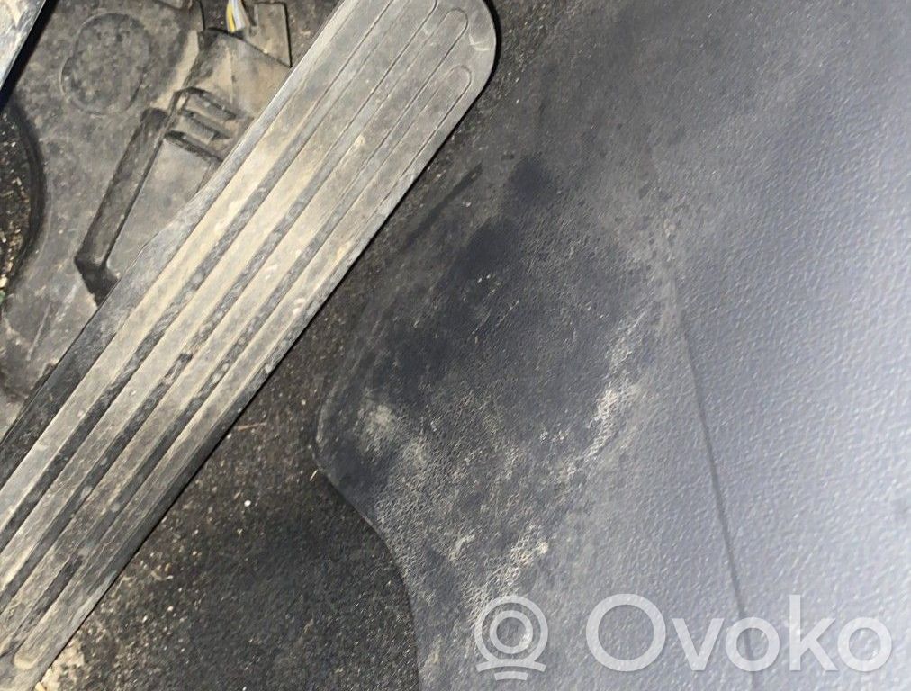 Volkswagen Touran I Pedală accelerație 