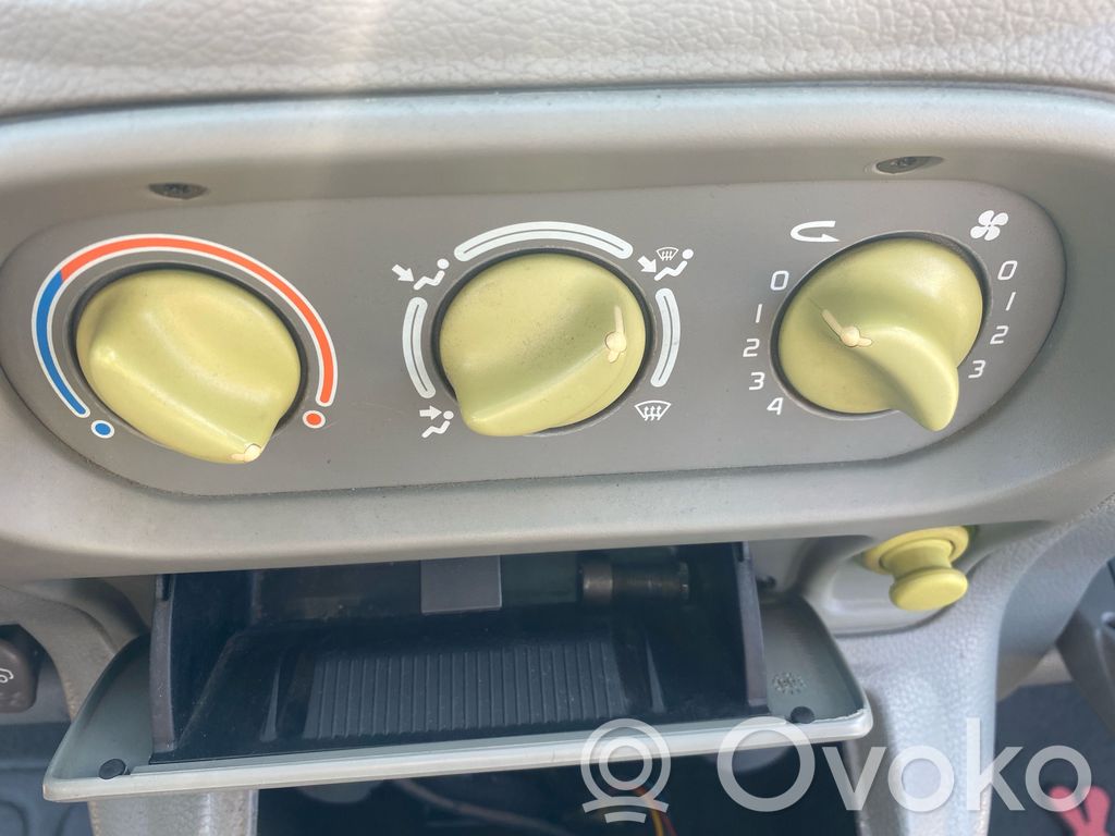 Renault Twingo I Centralina del climatizzatore 