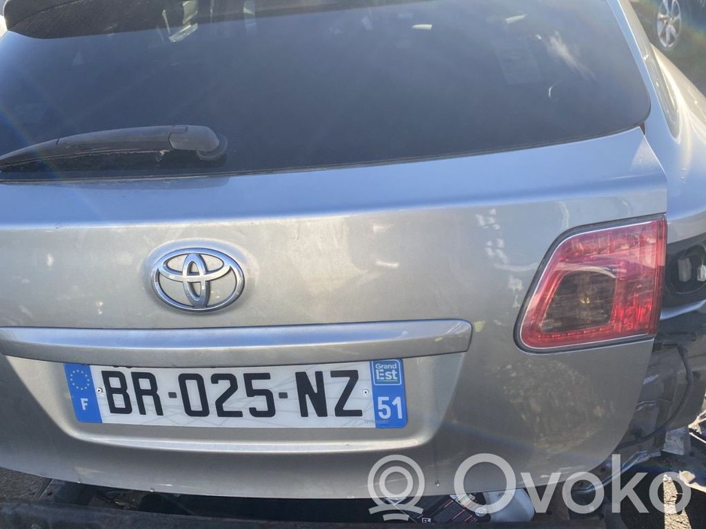 Toyota Avensis T270 Hayon/capotă portbagaj 