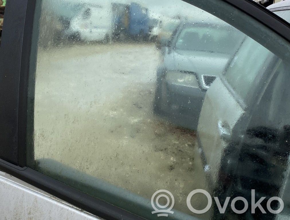 Peugeot 807 Vetro del finestrino della portiera anteriore - quattro porte