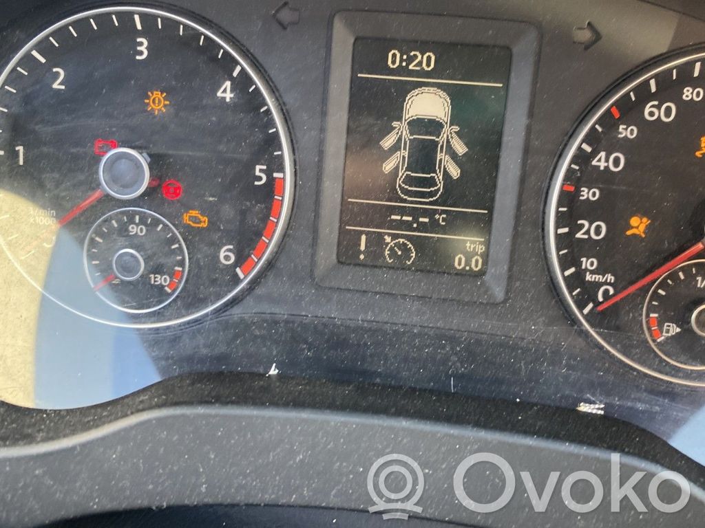 Volkswagen Jetta VI Compteur de vitesse tableau de bord