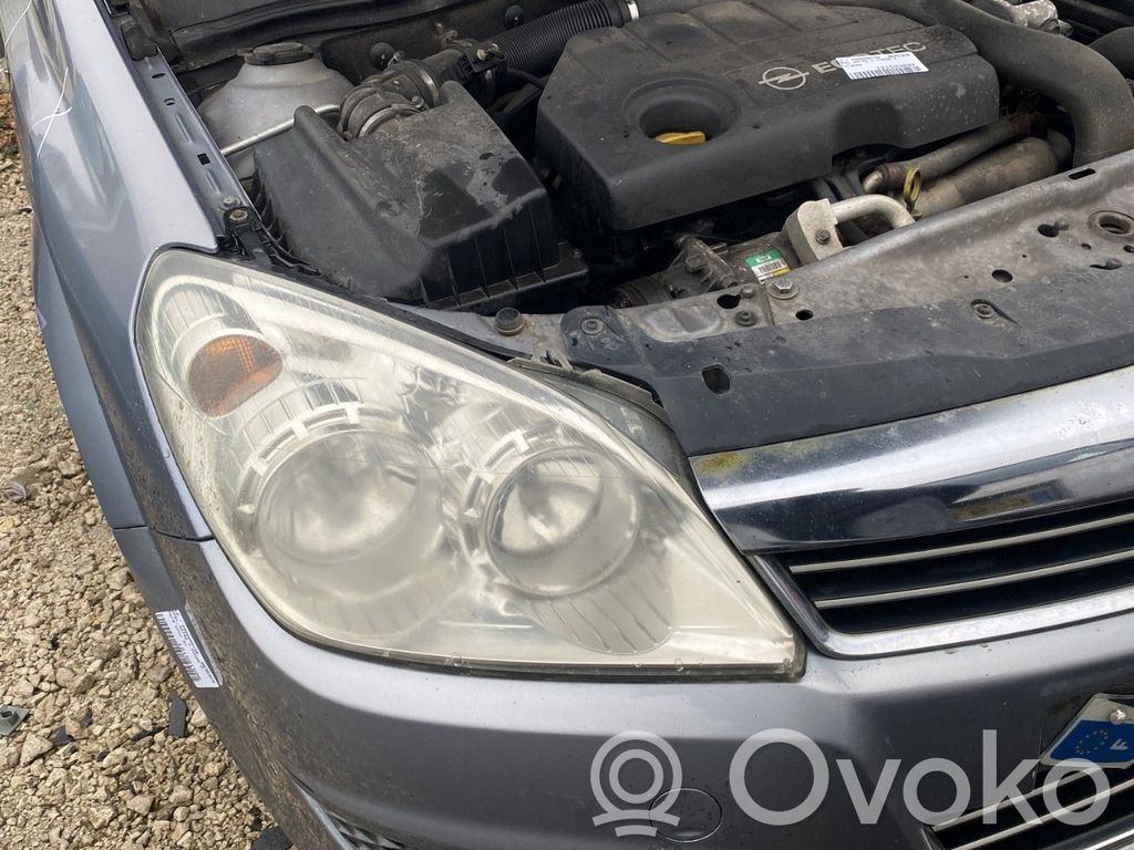 Opel Astra H Priekinis žibintas 