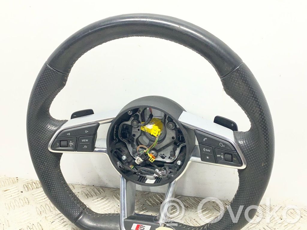 Audi TT TTS RS Mk3 8S Ohjauspyörä 