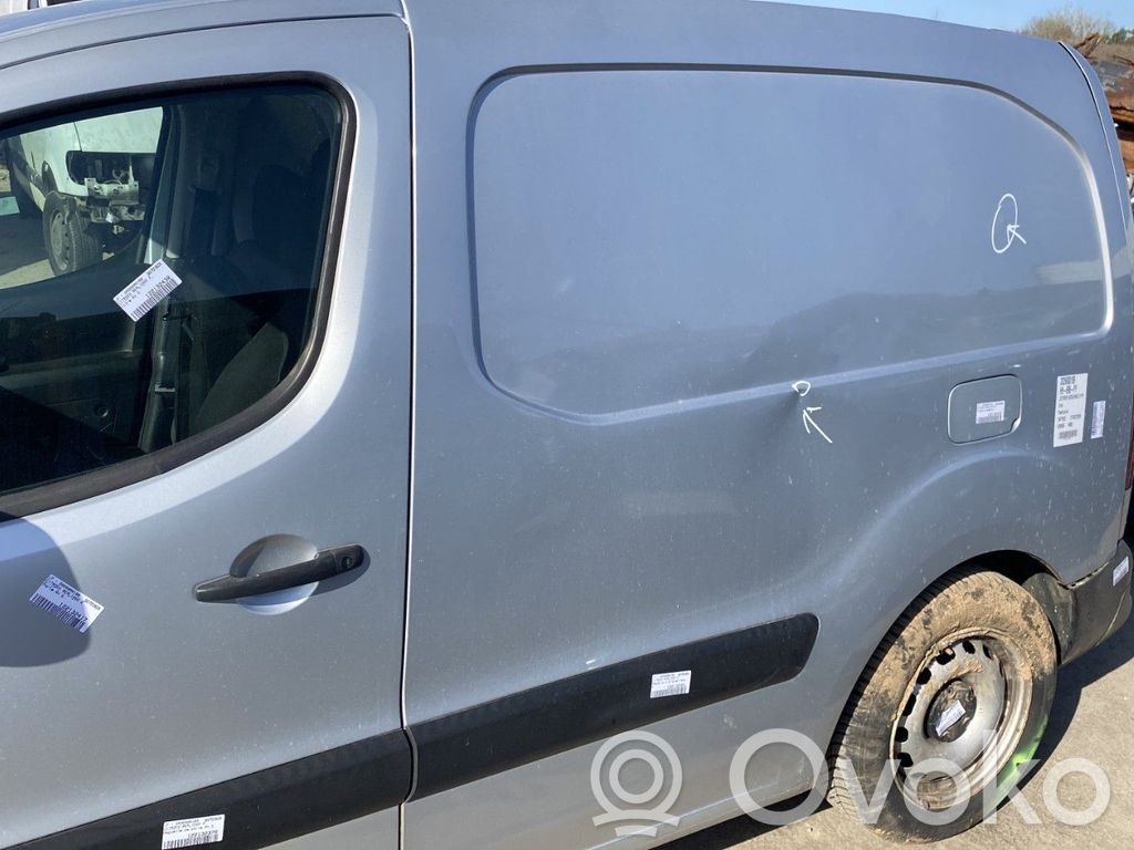 Citroen Berlingo Takakulmapaneeli 