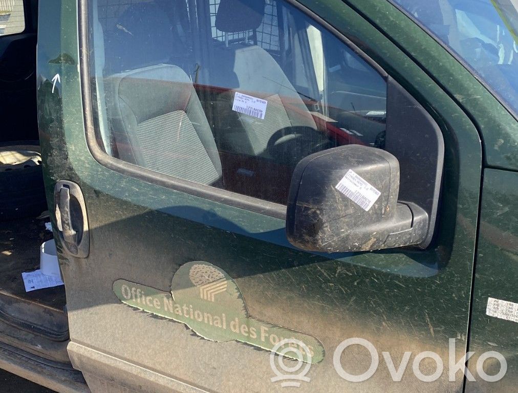 Etuovi   1636123880