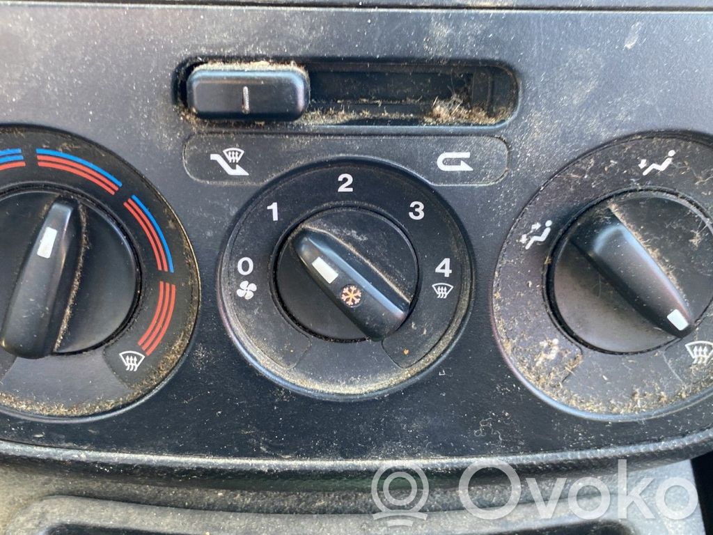 Climate control unit   00006490K4
