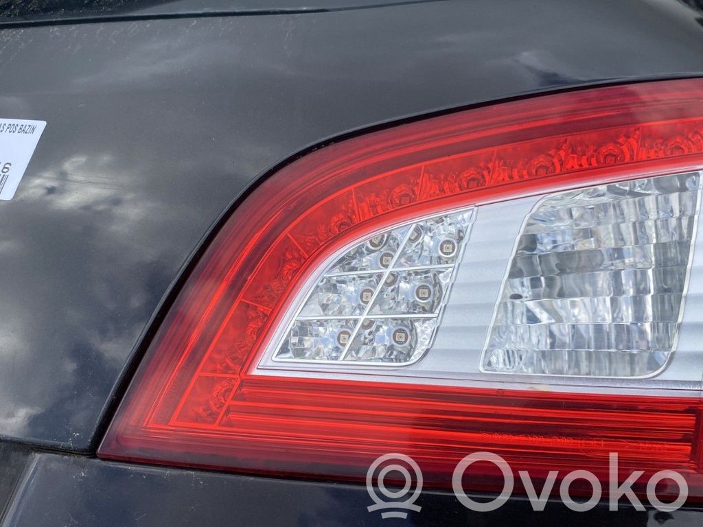 Peugeot 508 Lampă spate în capacul portbagajului 