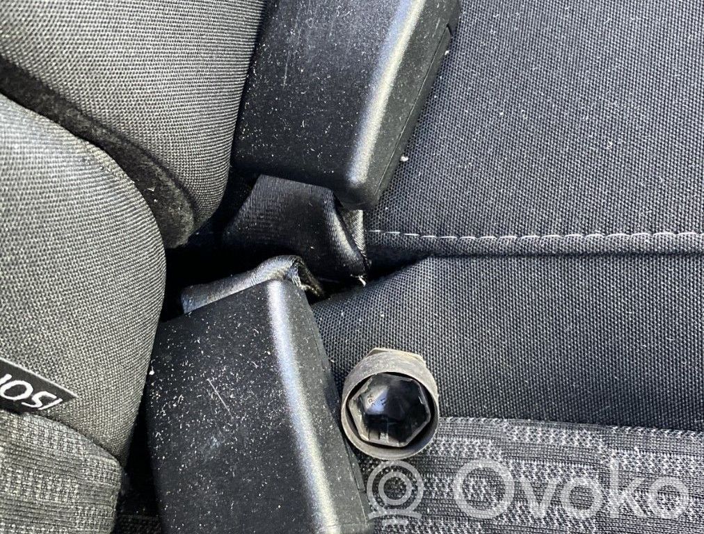 Peugeot 208 I Fibbia della cintura di sicurezza posteriore 