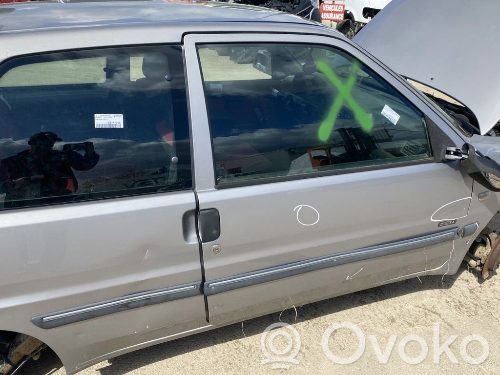 Peugeot 106 Puerta delantera 