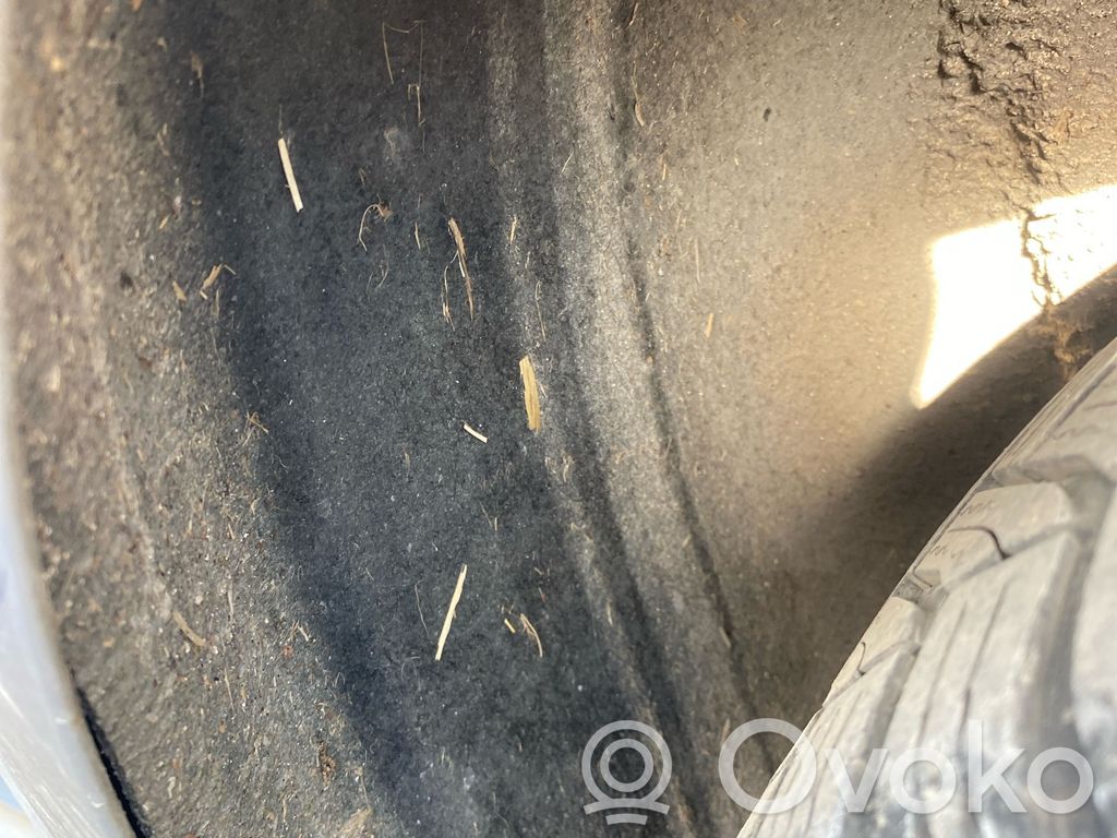 Volkswagen Golf V Apărători interioare aripă roată spate 