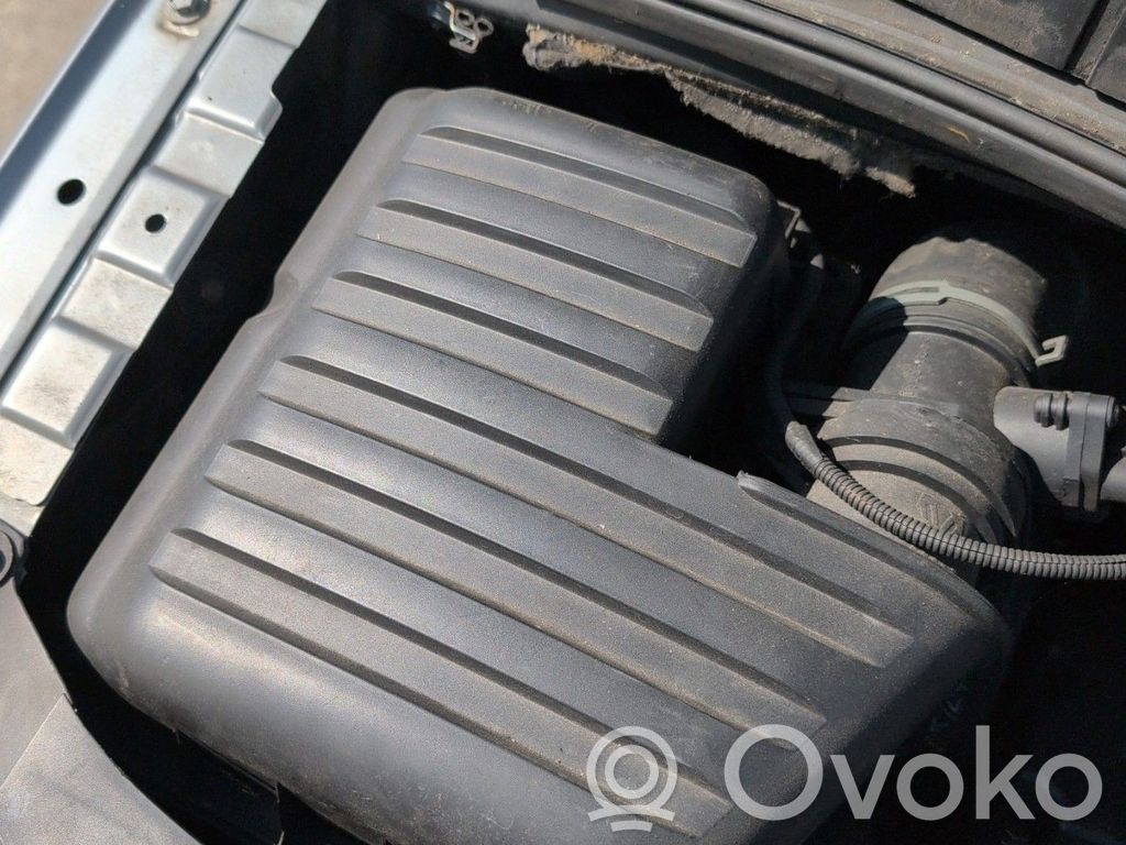 Ford Galaxy Air filter box 
