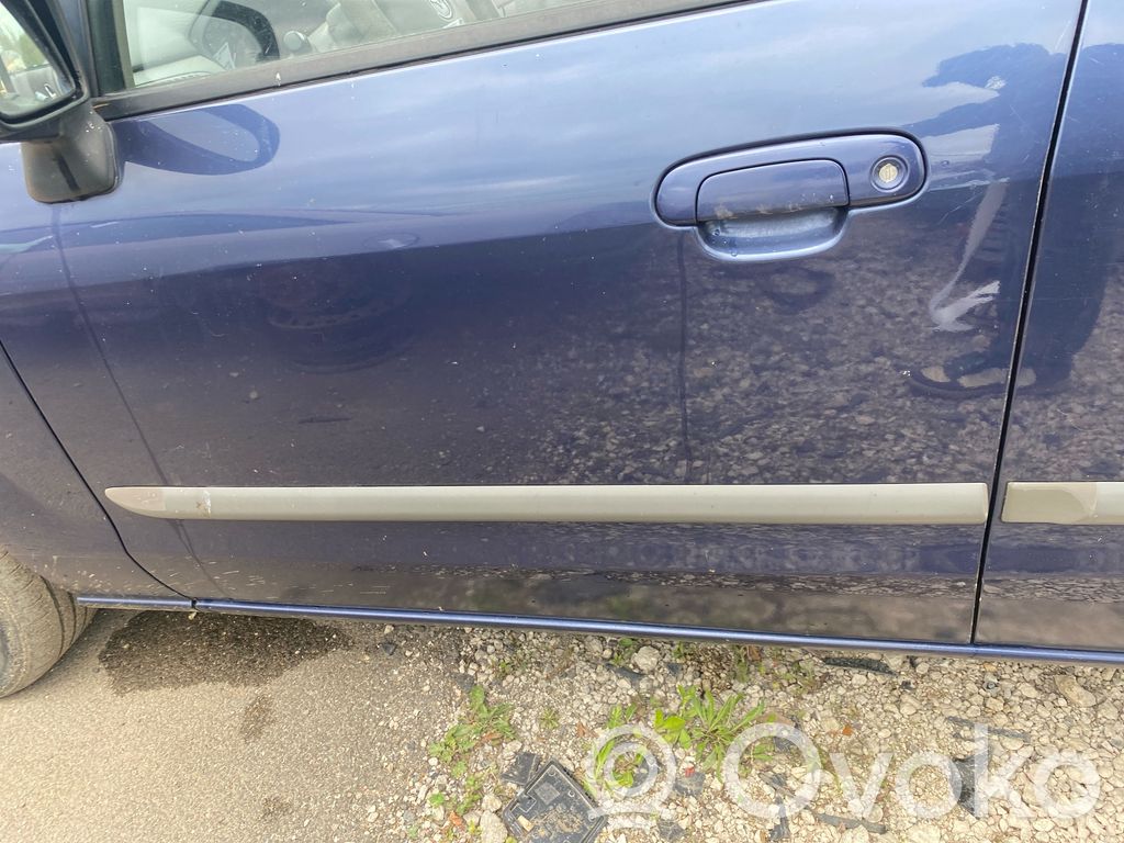 Mazda Premacy Durvis 