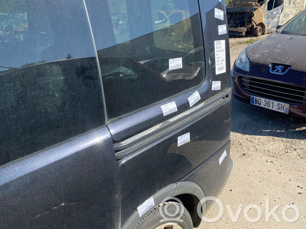 Opel Combo C Takakulmapaneeli 
