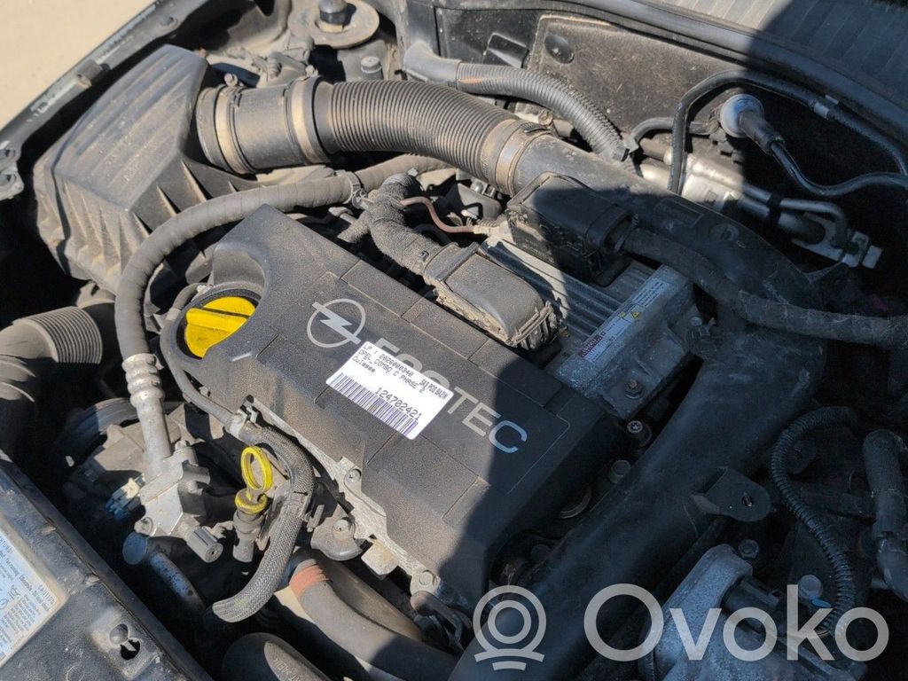 Opel Combo C Inyector de combustible 