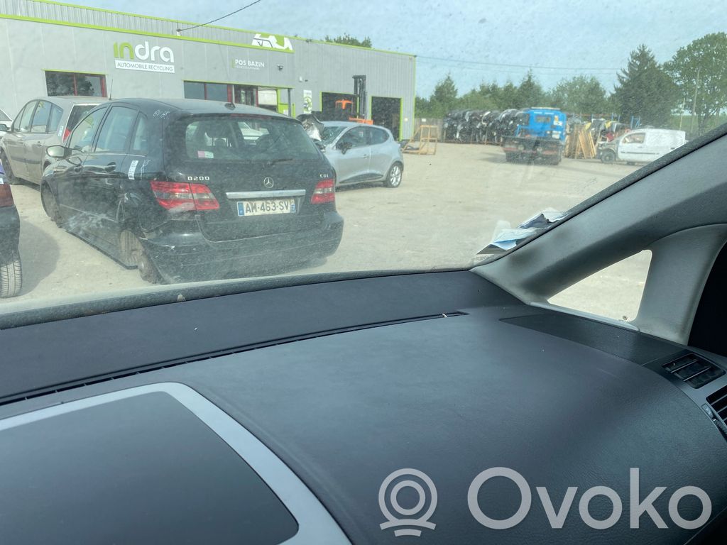 Volkswagen Touran I Kojelauta 