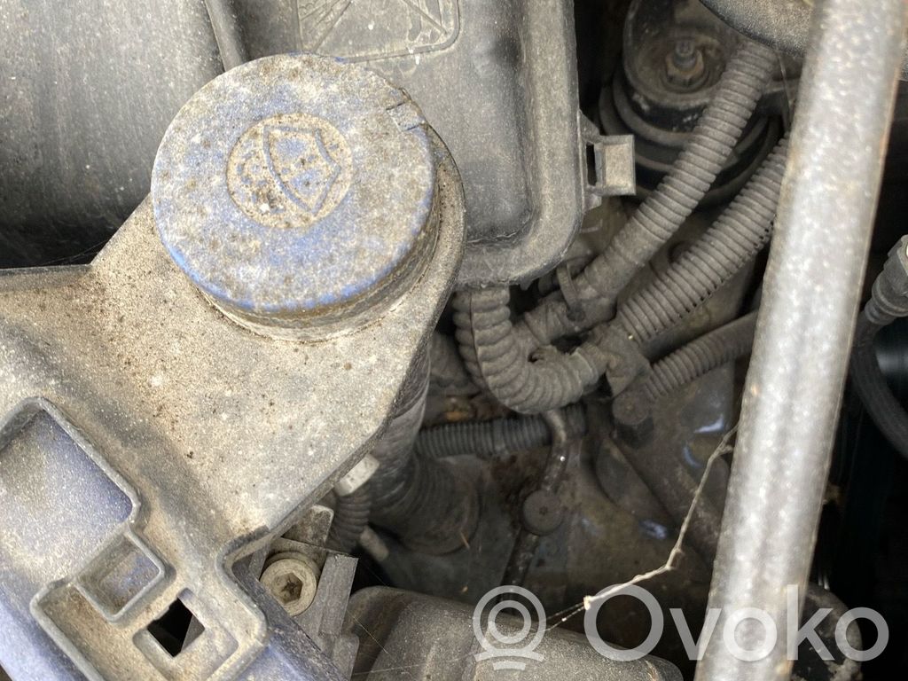 Peugeot 807 Tuulilasinpesimen nestesäiliö 