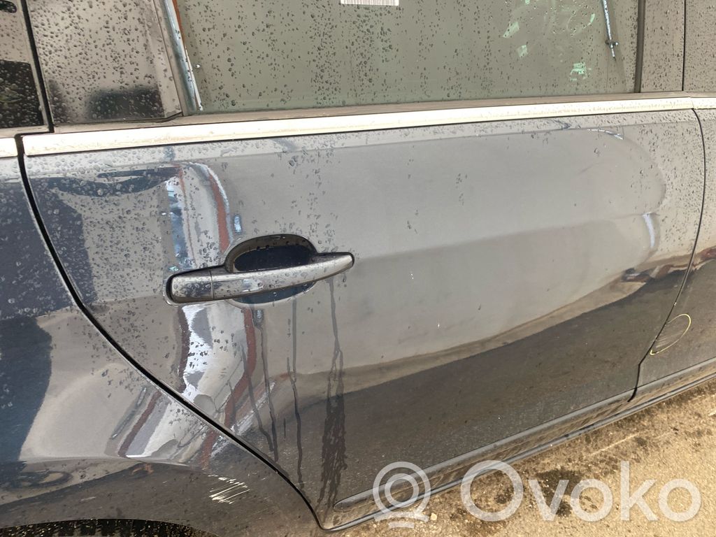 Peugeot 5008 Puerta trasera 