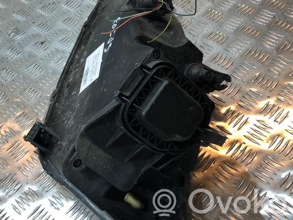 Ford Focus Headlight/headlamp 