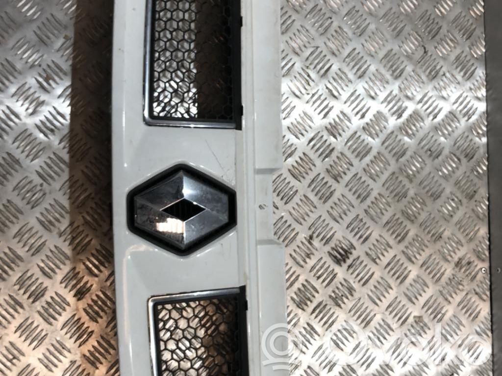 Grille de calandre avant