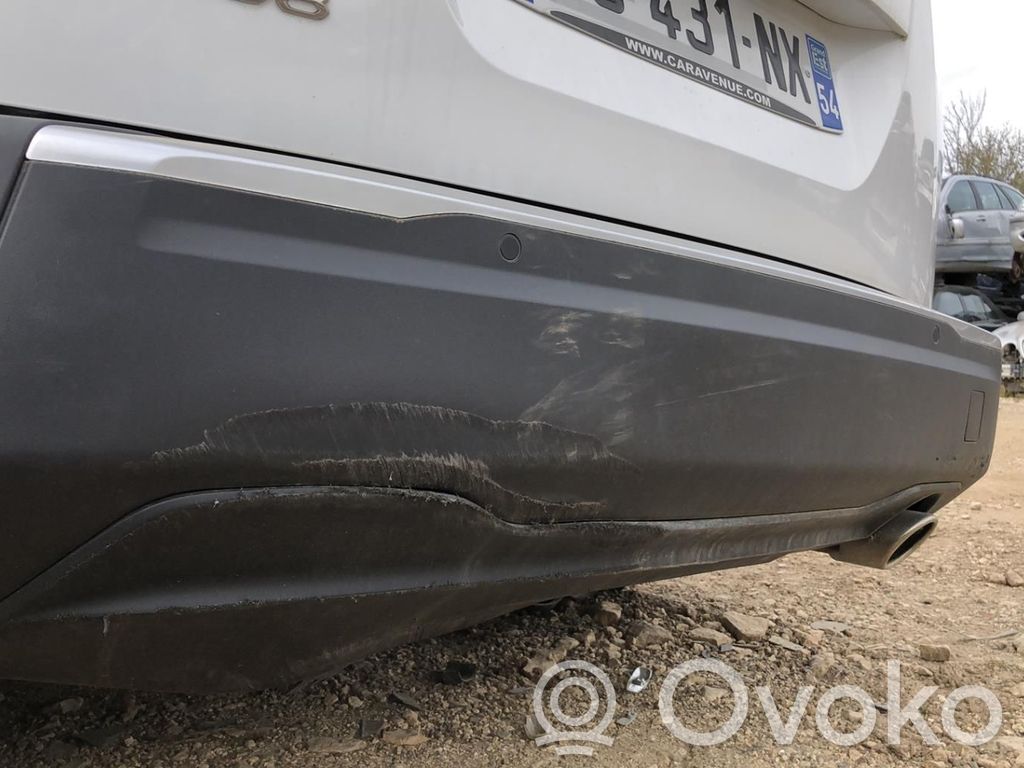 Peugeot 2008 II Parachoques 