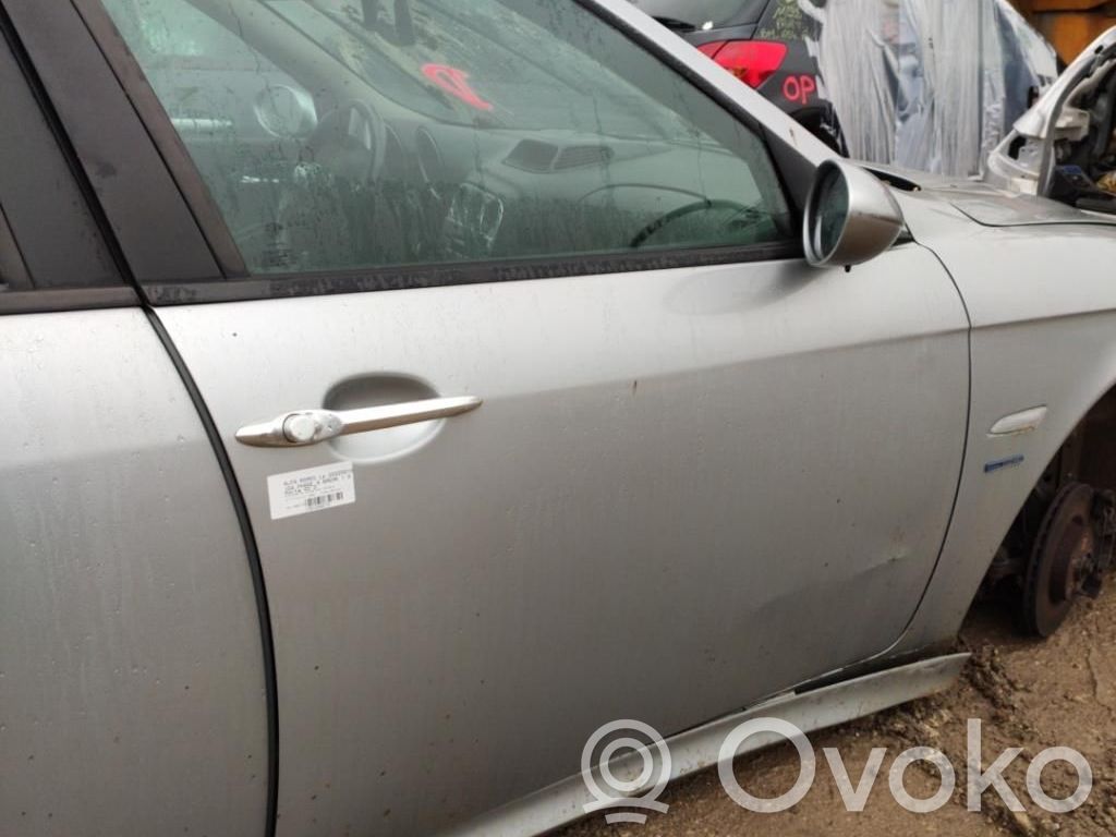 Alfa Romeo 156 Drzwi przednie 