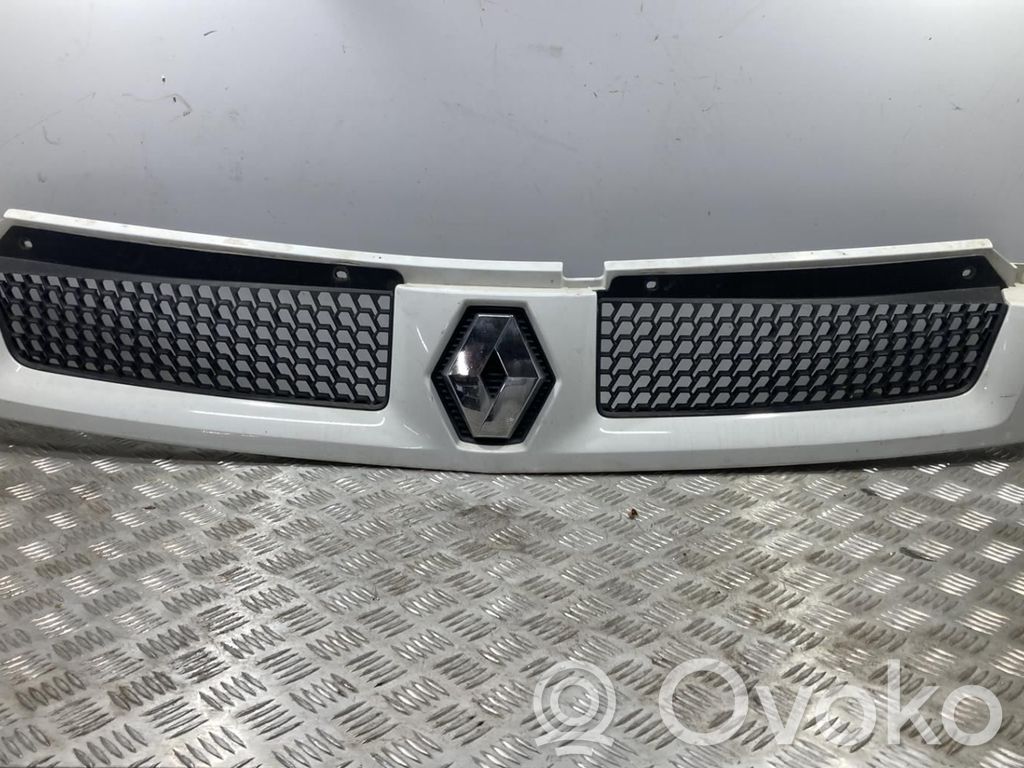 Renault Master II Front grill 