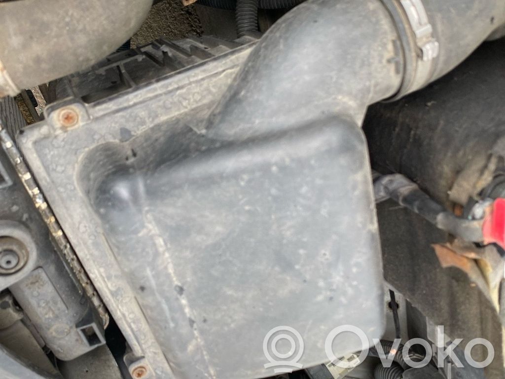 Peugeot 206 Obudowa filtra powietrza 