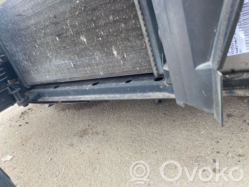 Renault Clio III Travesaño de apoyo del amortiguador delantero 