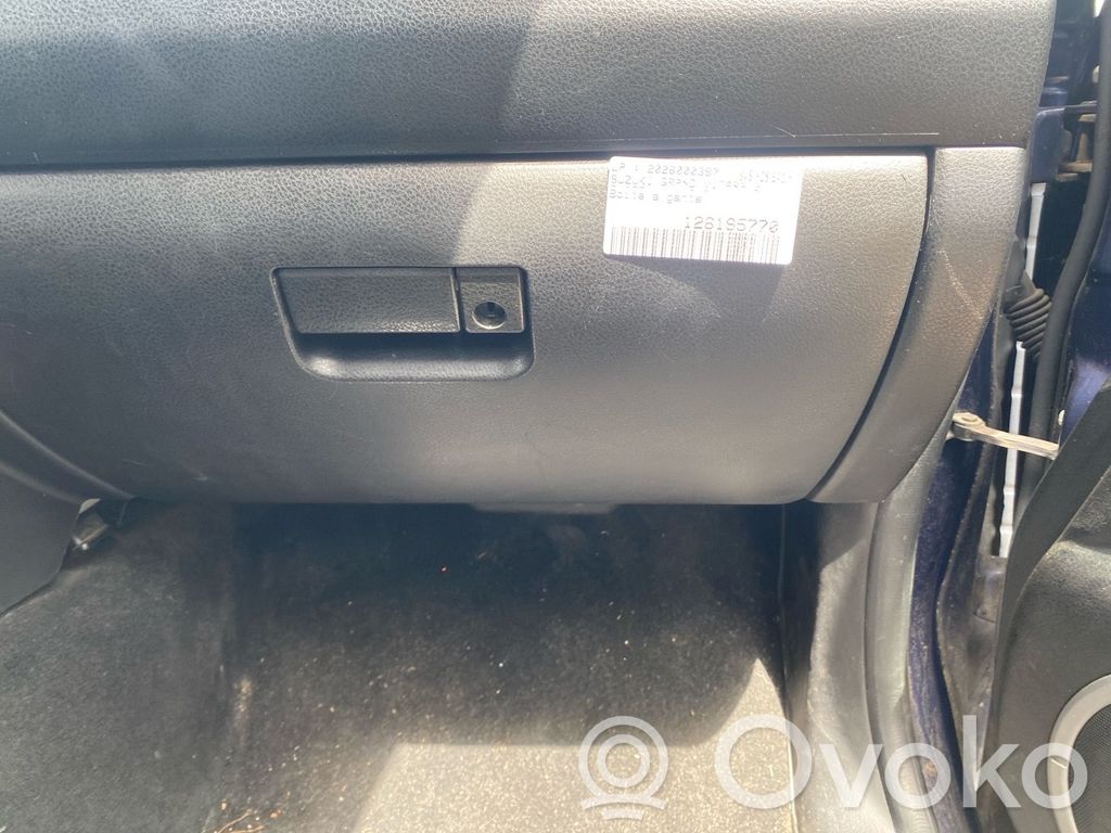 Suzuki Grand Vitara II Handschuhfach komplett 