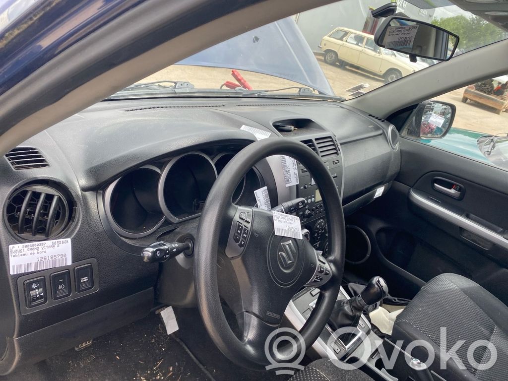 Suzuki Grand Vitara II Deska rozdzielcza 