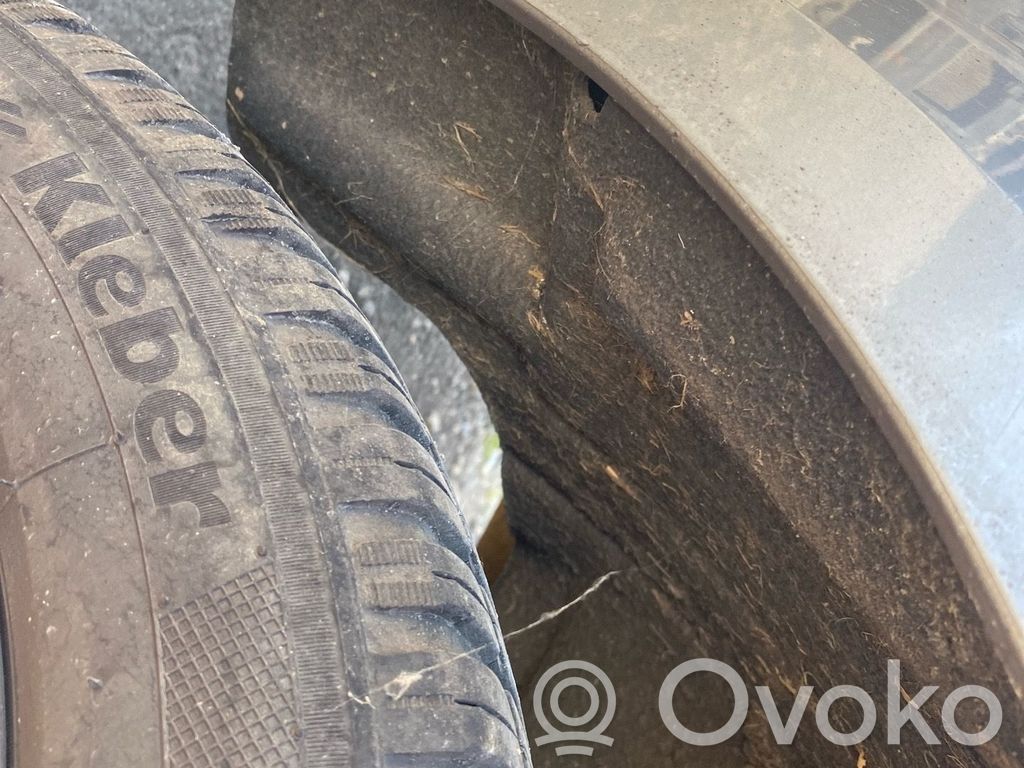 Ford S-MAX Aizmugurējais apakšspārns 