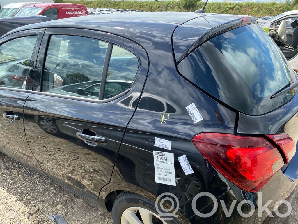Opel Corsa E Takakulmapaneeli 