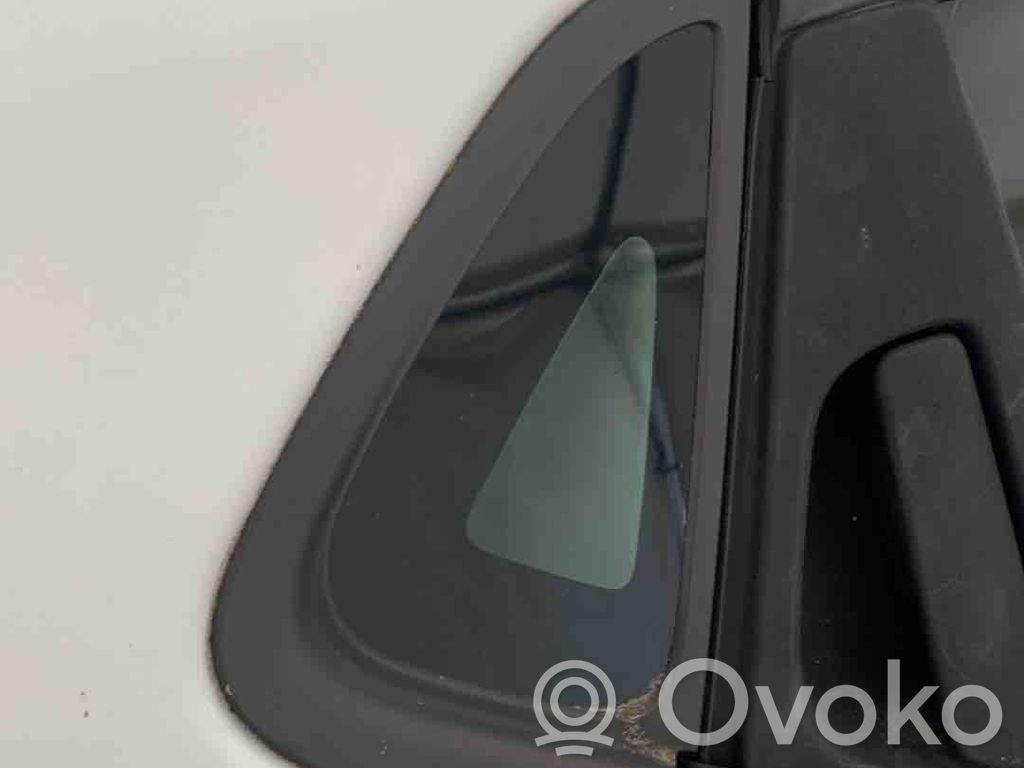 Renault Clio IV Seitenscheibe hinten 