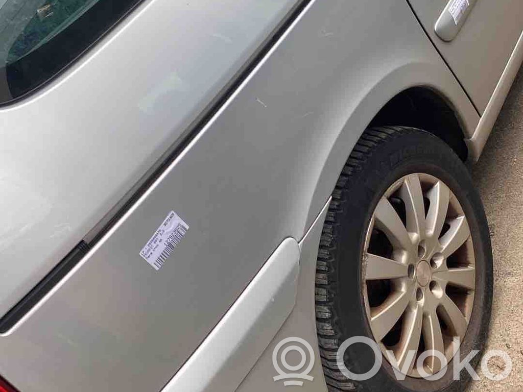 Peugeot 807 Panel lateral trasero 