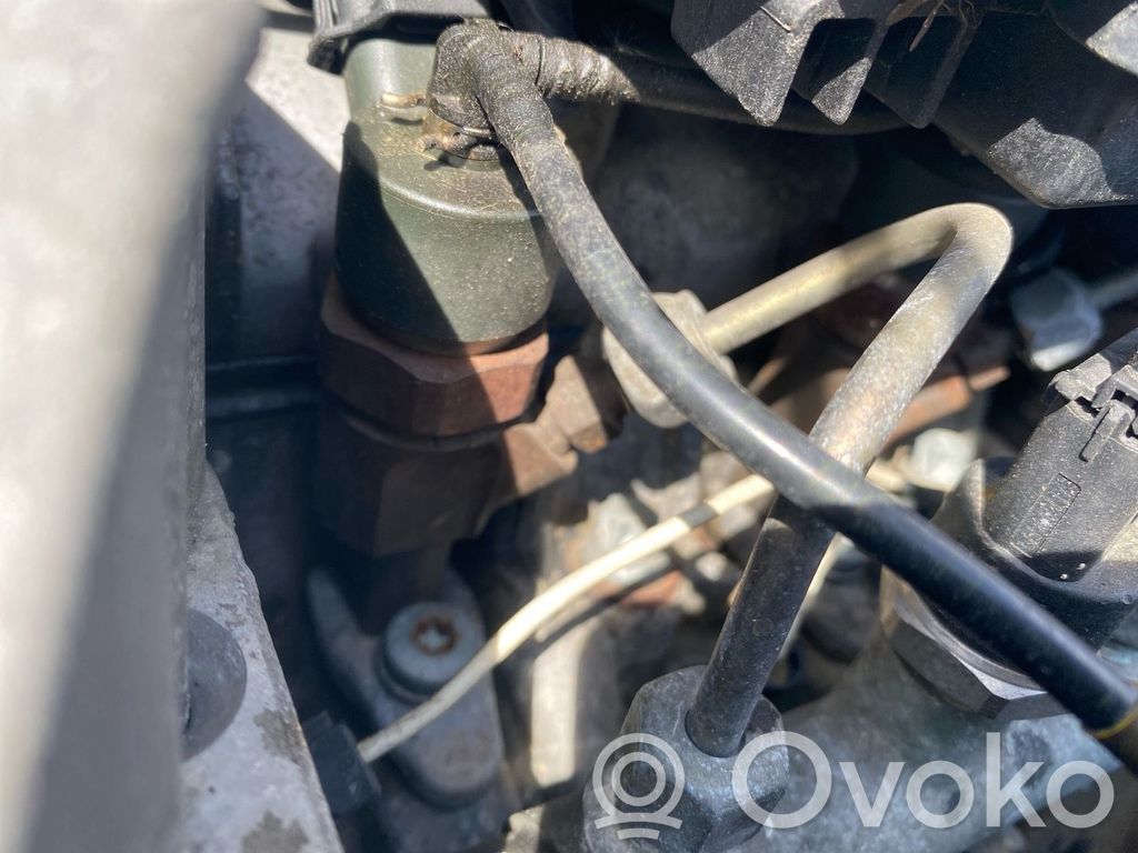 Inyector de combustible   8200238528