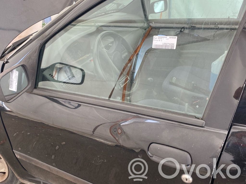Fiat Punto (176) Puerta delantera