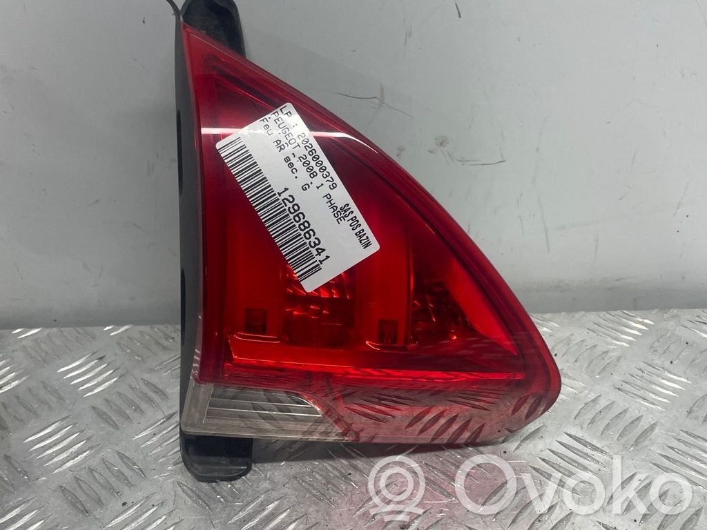Peugeot 2008 I Luci posteriori del portellone del bagagliaio
