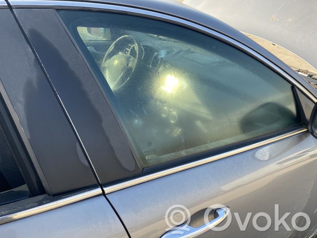 Alfa Romeo Giulietta Szyba drzwi przednich