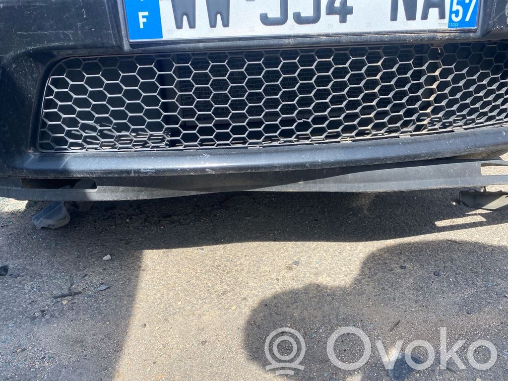 Dacia Sandero Kratka dolna zderzaka przedniego 
