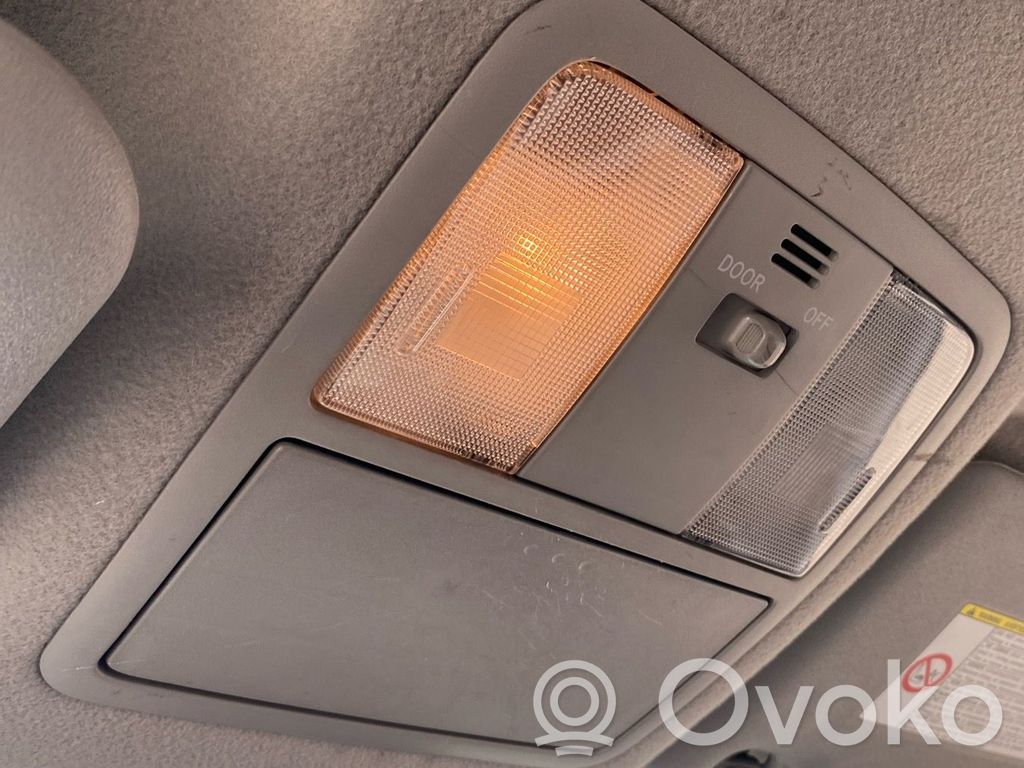 Toyota RAV 4 (XA30) Éclairage lumière plafonnier avant 