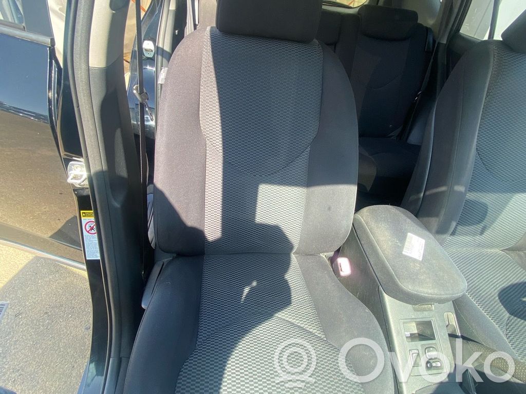Toyota RAV 4 (XA30) Fotel przedni pasażera 