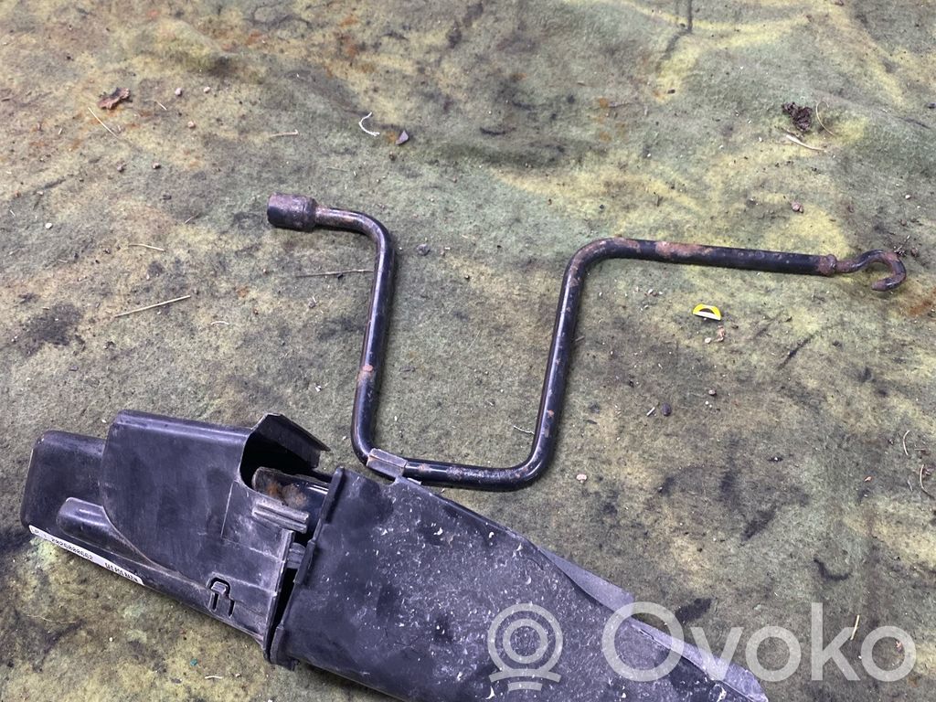 Peugeot 807 Bordwerkzeug Satz Set 
