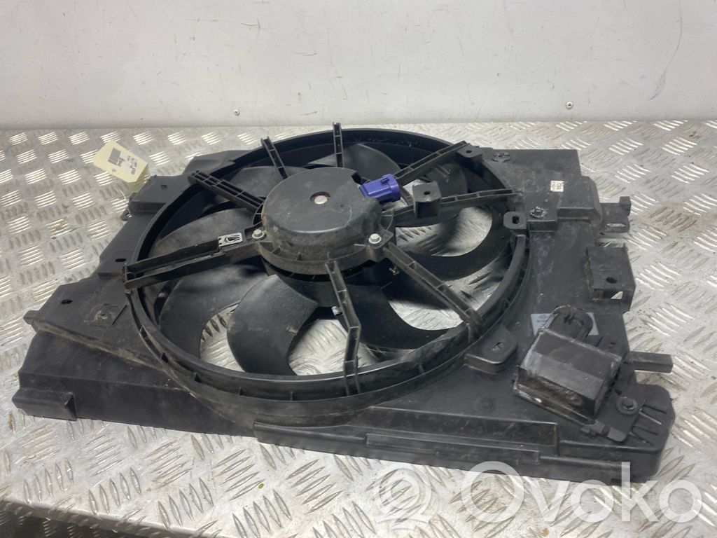 Renault Clio IV Ventilator electric răcire radiator 