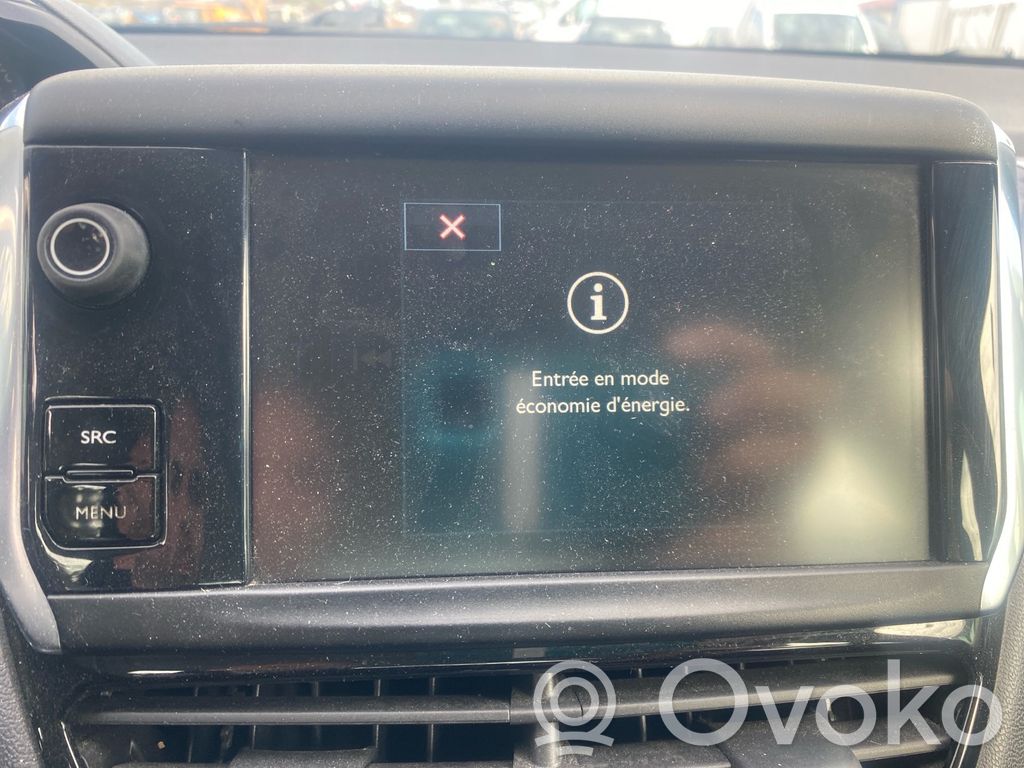 Peugeot 208 I Screen/display/small screen 