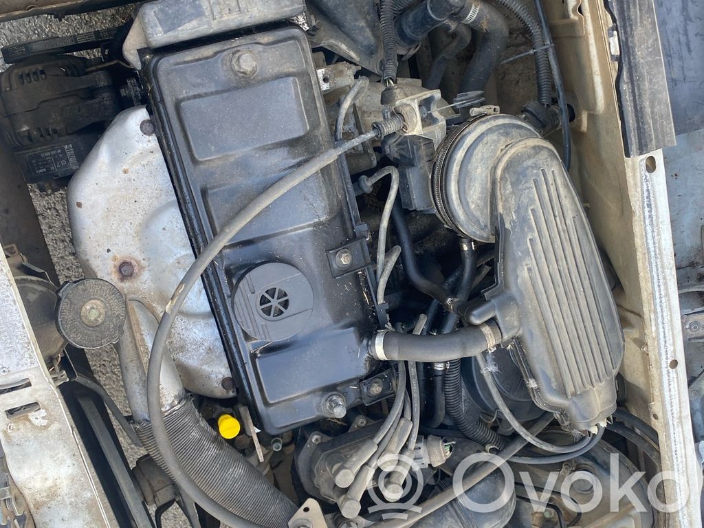 Peugeot 106 Dzinējs